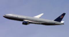 Boeing 777-200 авиакомпании United Airlines после вылета из аэропорта О’Хара, Чикаго